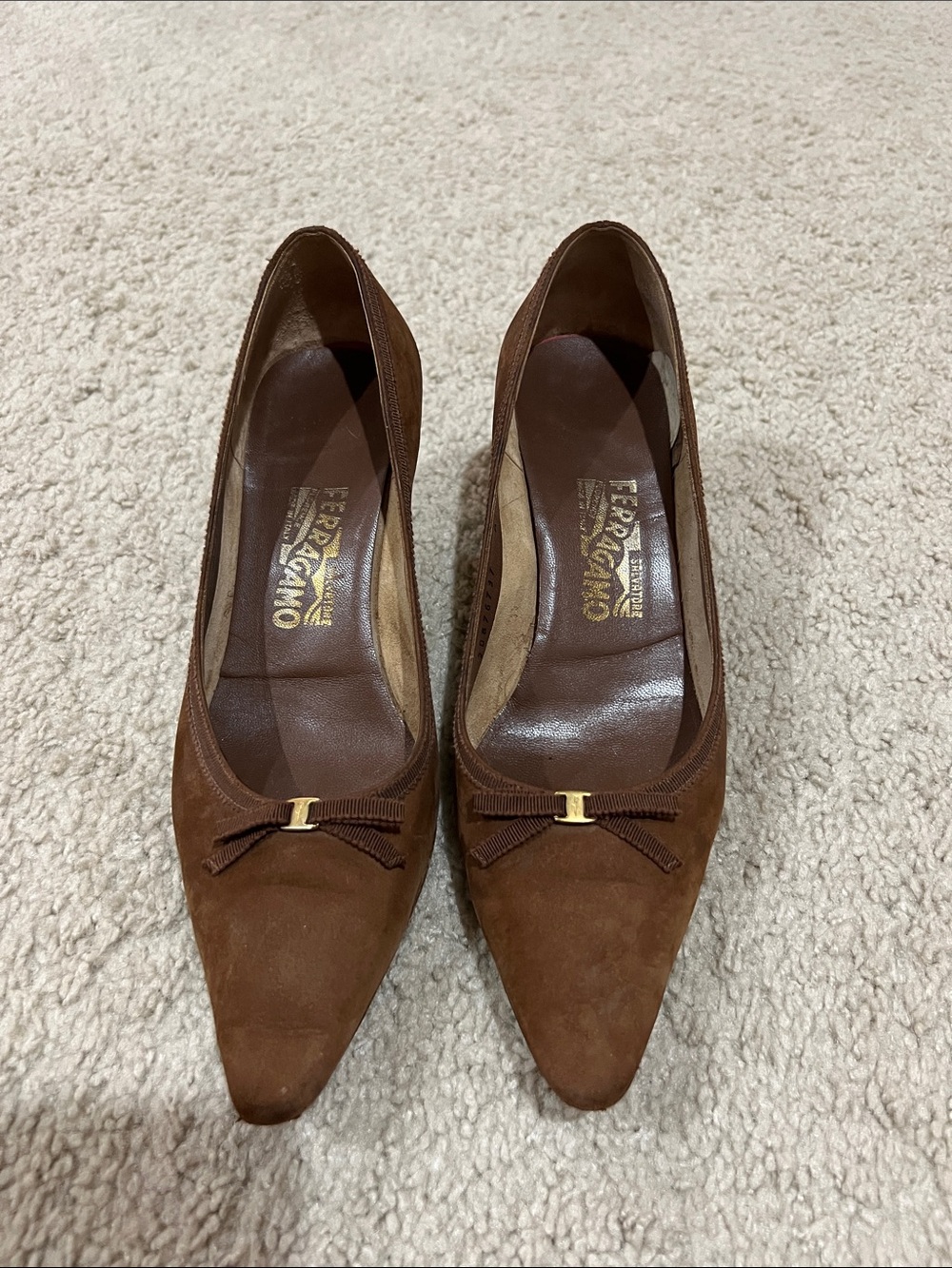 Ferragamo Suede Kitten Heels Sz 9.5